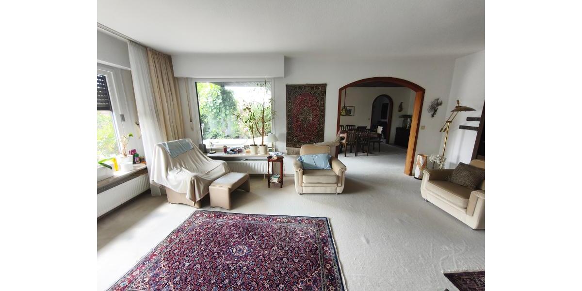 Einfamilienhaus mit Doppelgarage, Carport und großem Garten - Einfamilienhaus Weisendorf | Angebot:27651236