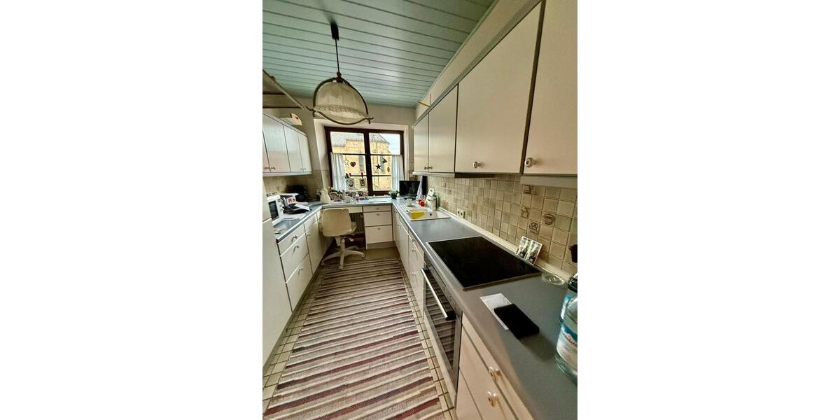 Erdgeschoßwohnung Pyrbaum - 4 Zimmer, 165 m&sup2;, 1.590&euro; | Angebot:26225856