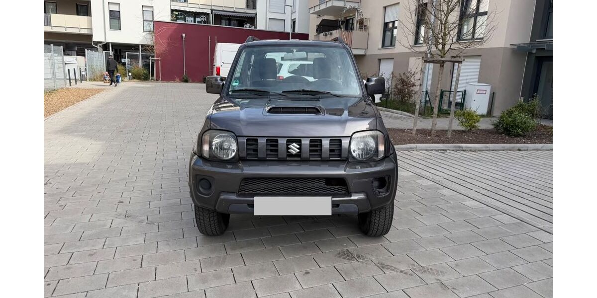 Suzuki Jimny 67.000 km 11.900 &euro; Fürth 90766