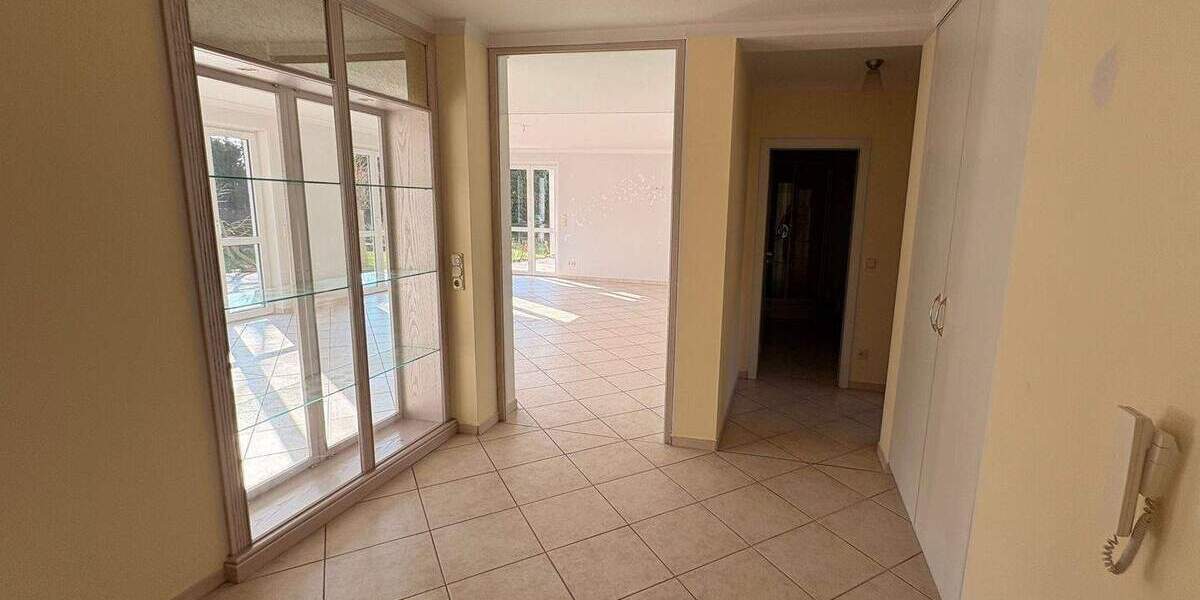 Etagenwohnung Nürnberg Gaismannshof - 4 Zimmer, 145 m&sup2;, 1.950&euro; | Angebot:26644405