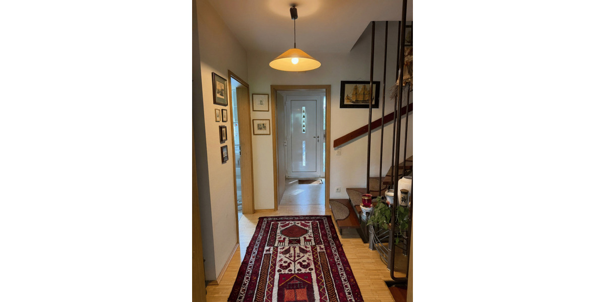 Reihenmittelhaus Fürth Burgfarrnbach - 4 Zimmer, 146 m&sup2;, 489.000&euro; | Angebot:26673296