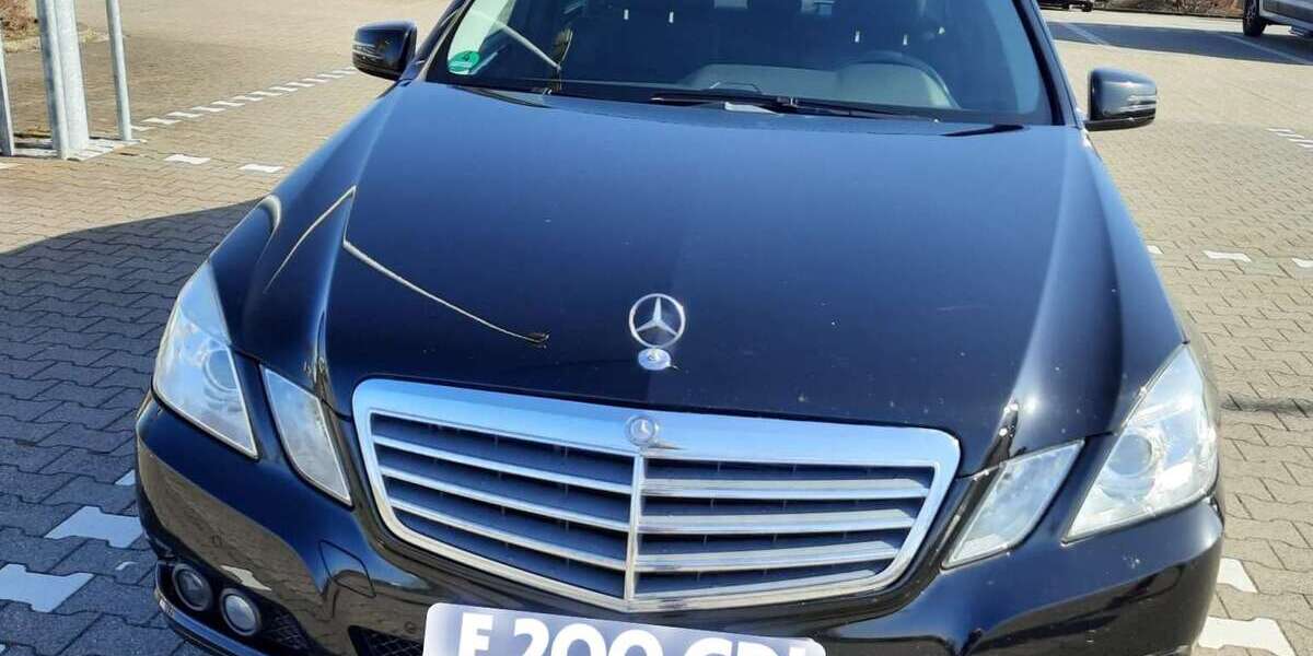 Mercedes-Benz 200 162.300 km 8.900 &euro; Erlangen 91054