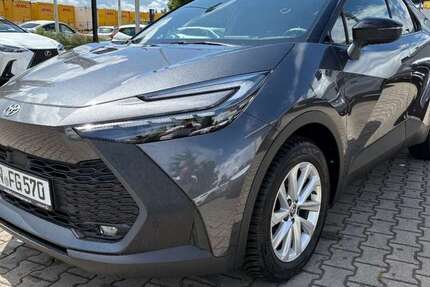 Toyota C-HR 25.000 km 29.590 &euro; Nürnberg 90480