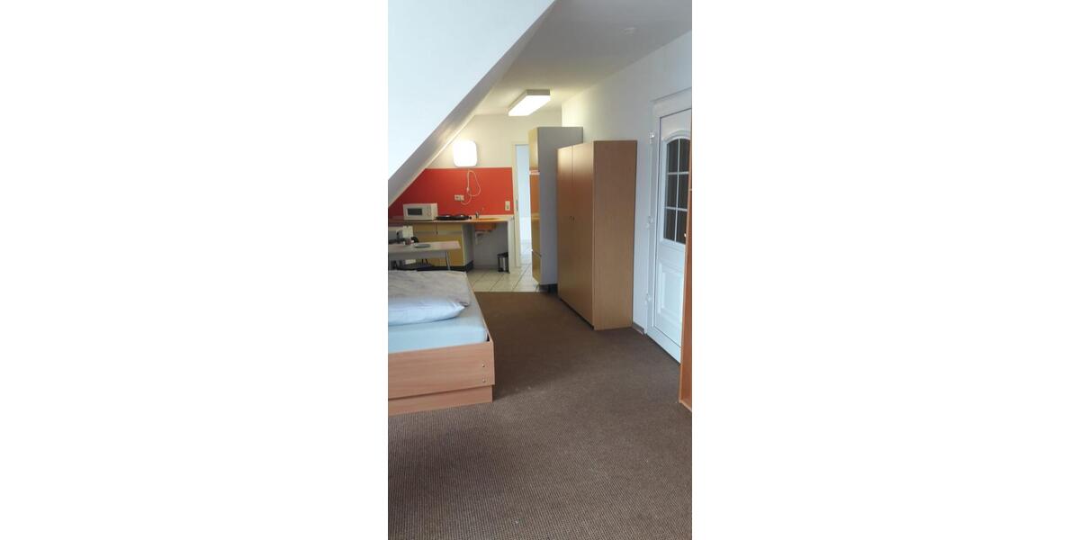 Dachgeschoßwohnung Fürth Bislohe - 1 Zimmer, 25 m&sup2;, 400&euro; | Angebot:25992300