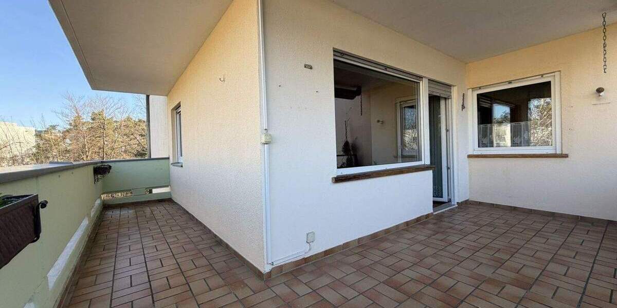 Etagenwohnung Erlangen Büchenbach - 3 Zimmer, 97 m&sup2;, 1.050&euro; | Angebot:25835204