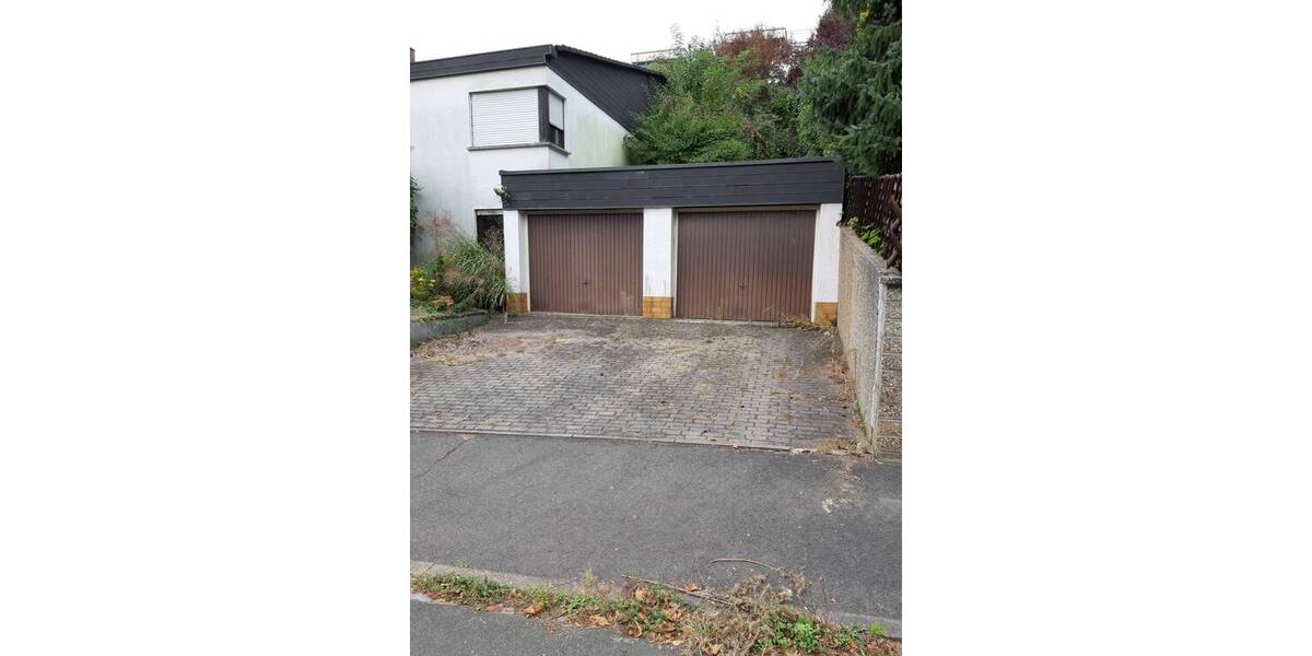 Einfamilienhaus Zirndorf Bronnamberg - 9 Zimmer, 160 m&sup2;, 500.000&euro; | Angebot:25662809