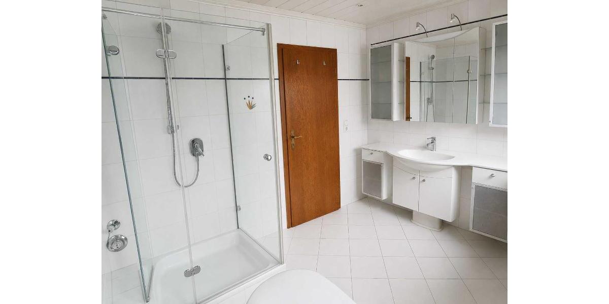 3 Zi. Wohnung im EG mit Terrasse, Gartenmitbenutzung und Garage - Etagenwohnung Hessdorf | Angebot:27314099