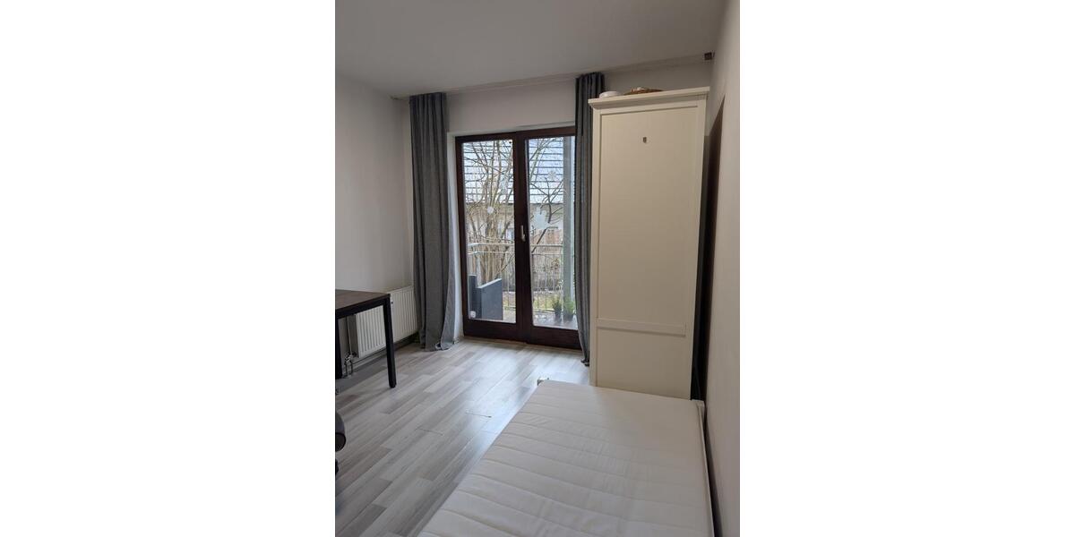 Etagenwohnung Erlangen Am Anger - 1 Zimmer, 24 m&sup2;, 500&euro; | Angebot:25792178