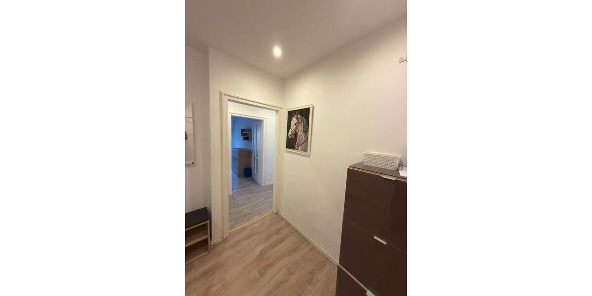 Dachgeschoßwohnung Nürnberg Gibitzenhof - 2 Zimmer, 76 m&sup2;, 700&euro; | Angebot:25942826
