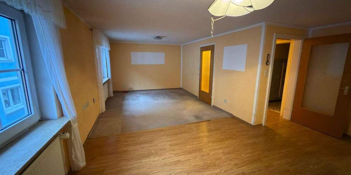 Mehrfamilienhaus, Wohnhaus Höchstadt a.d.Aisch Höchstadt - 8 Zimmer, 220 m&sup2;, 330.000&euro; | Angebot:25741332