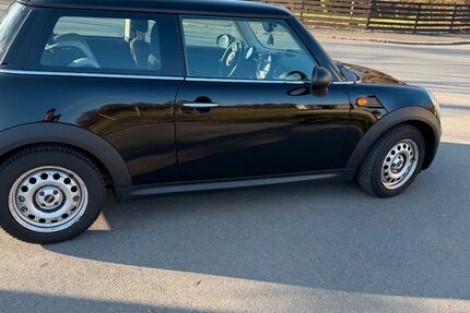 Mini ONE 243.956 km 3.299 &euro; Rednitzhembach 91126