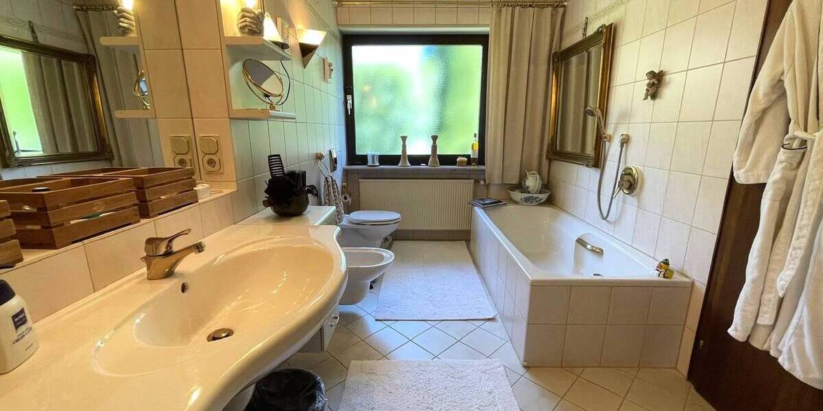 Bungalow Röthenbach an der Pegnitz Röthenbach - 4 Zimmer, 200 m&sup2;, 875.000&euro; | Angebot:26554432