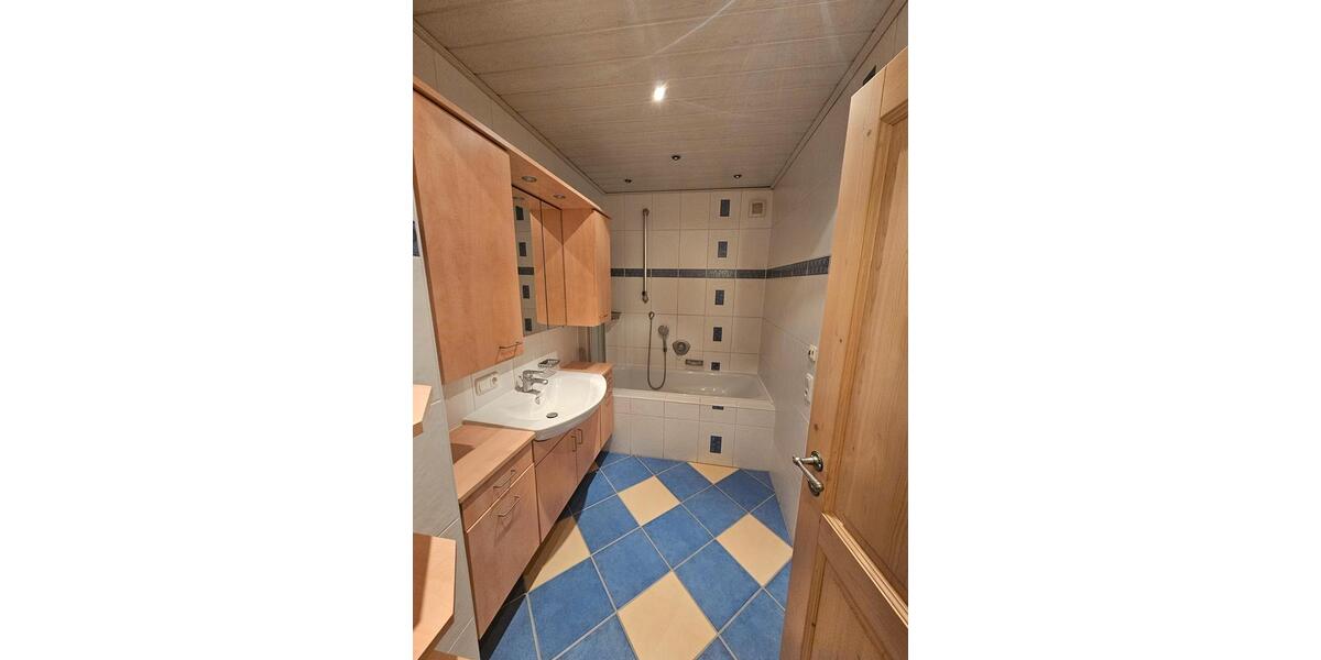 Einfamilienhaus Abenberg - 6 Zimmer, 160 m&sup2;, 2.060&euro; | Angebot:26614468