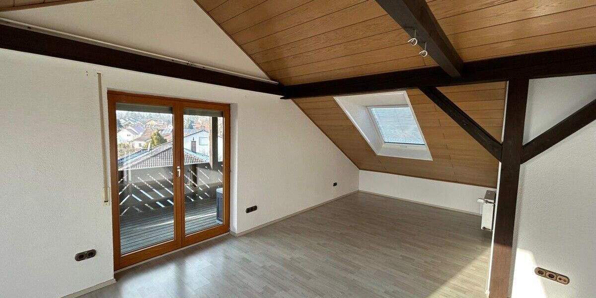 Etagenwohnung Schnaittach - 2 Zimmer, 81 m&sup2;, 185.000&euro; | Angebot:25734204