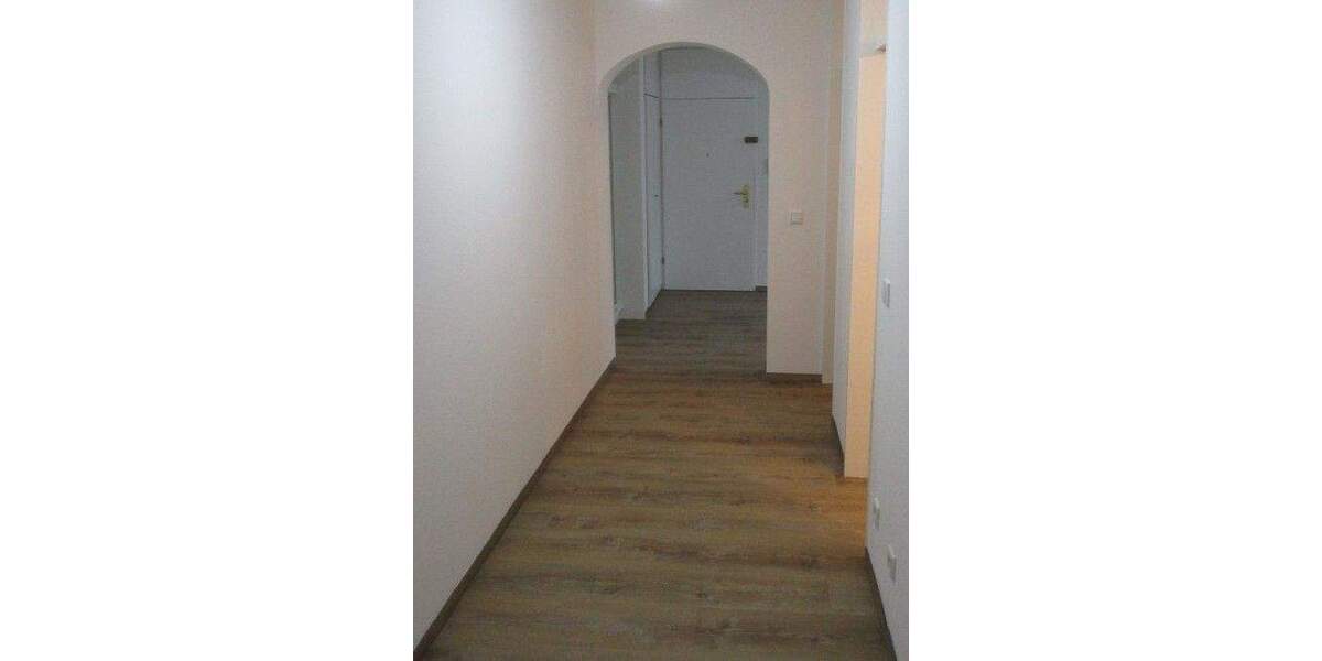 Etagenwohnung Nürnberg Großreuth b Schweinau - 3 Zimmer, 92 m&sup2;, 1.020&euro; | Angebot:25778206