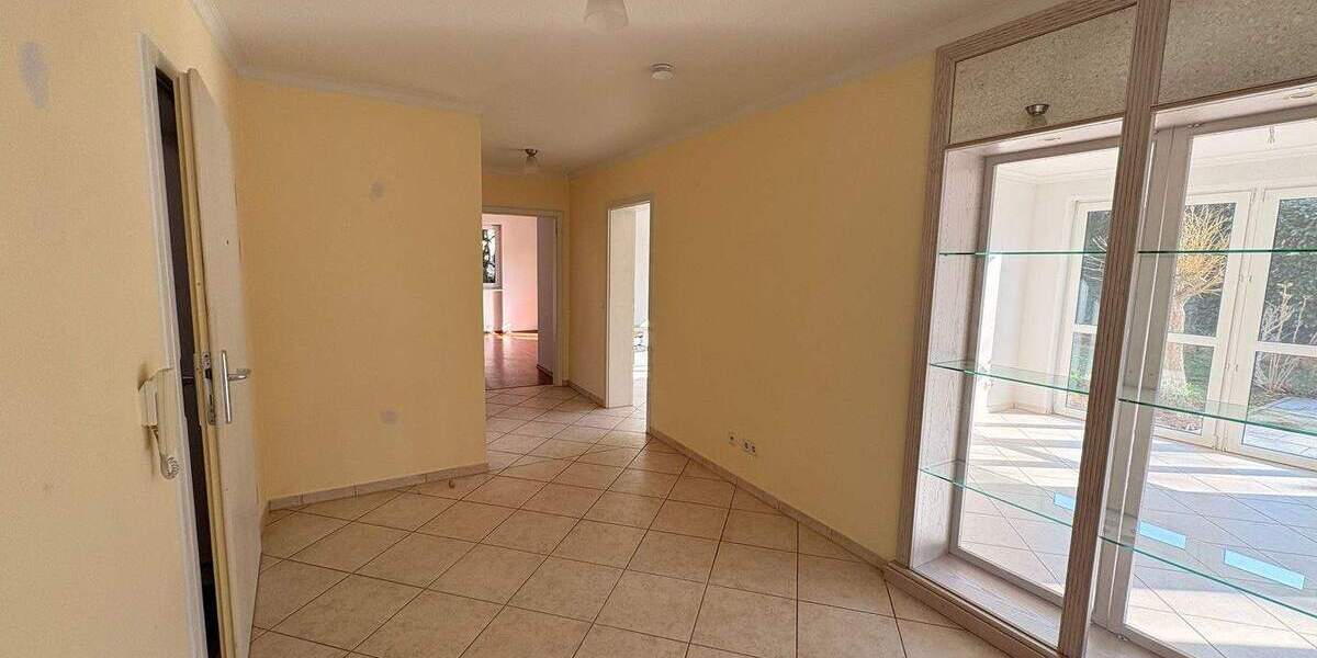 Etagenwohnung Nürnberg Gaismannshof - 4 Zimmer, 145 m&sup2;, 2.000&euro; | Angebot:25940493