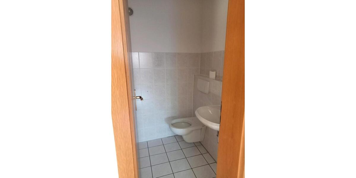 Etagenwohnung Heilsbronn - 4 Zimmer, 98 m&sup2;, 980&euro; | Angebot:25936634