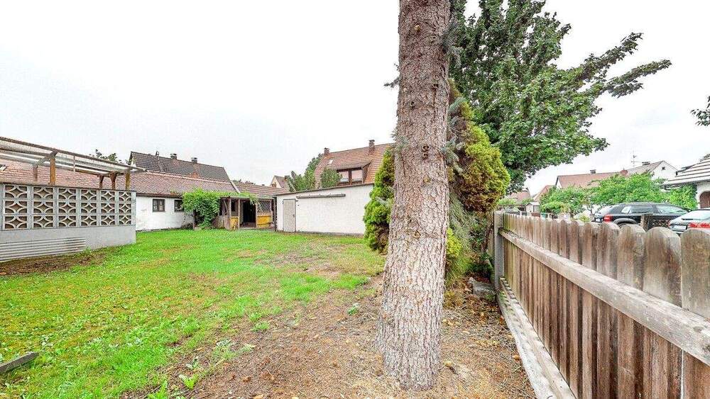 Mehrfamilienhaus, Wohnhaus Erlangen / Frauenaurach Frauenaurach - 7 Zimmer, 179 m&sup2;, 549.000&euro; | Angebot:25732868