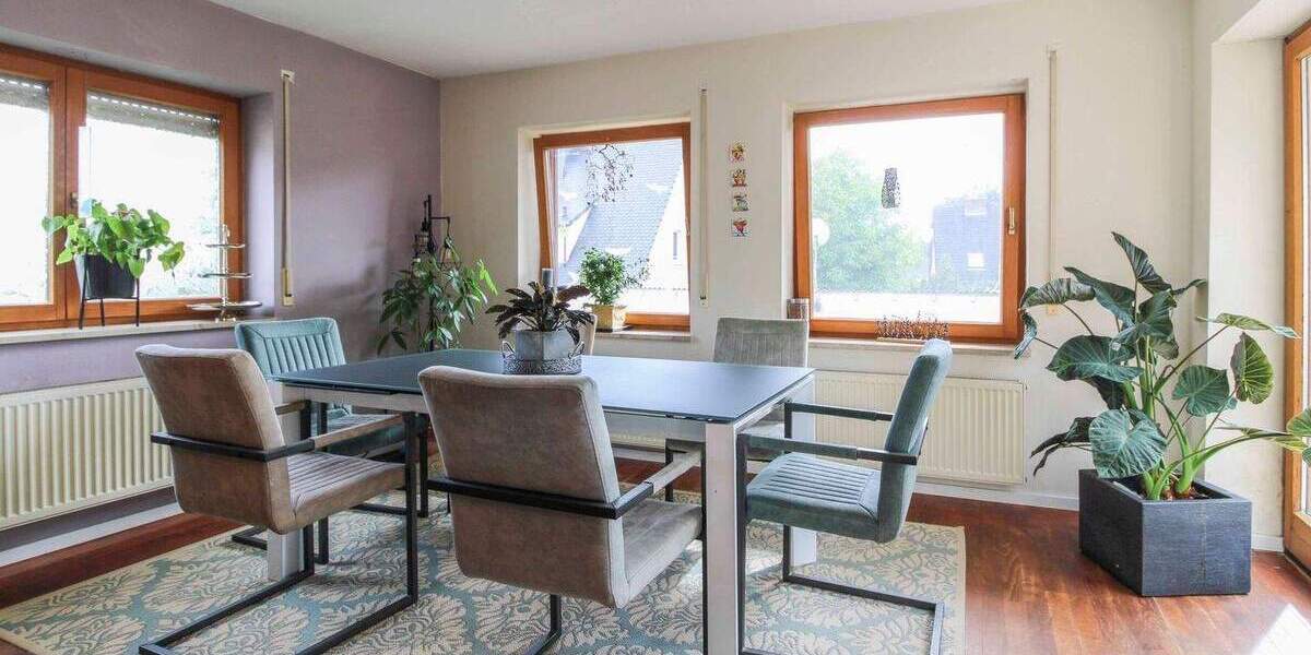 Einfamilienhaus Büchenbach - 8 Zimmer, 238 m&sup2;, 455.000&euro; | Angebot:25775448