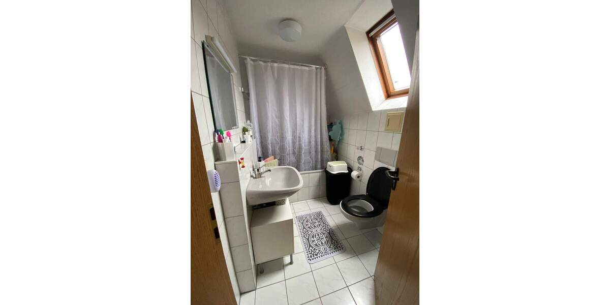 Etagenwohnung Weisendorf - 3 Zimmer, 77 m&sup2;, 700&euro; | Angebot:25728480