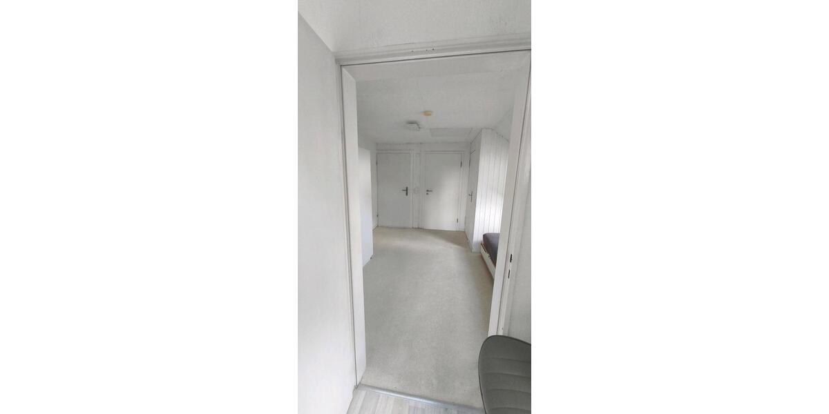 Dachgeschoßwohnung Oberasbach - 1.5 Zimmer, 35 m&sup2;, 400&euro; | Angebot:27617399