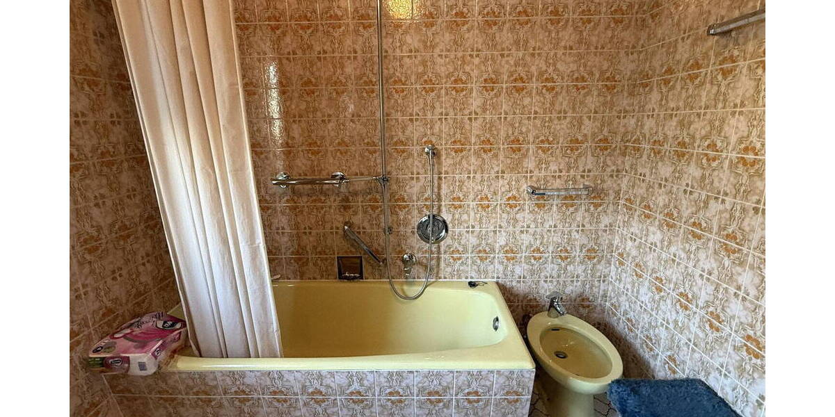 Mehrfamilienhaus, Wohnhaus Uehlfeld - 1 Zimmer, 227 m&sup2;, 450.000&euro; | Angebot:26016196