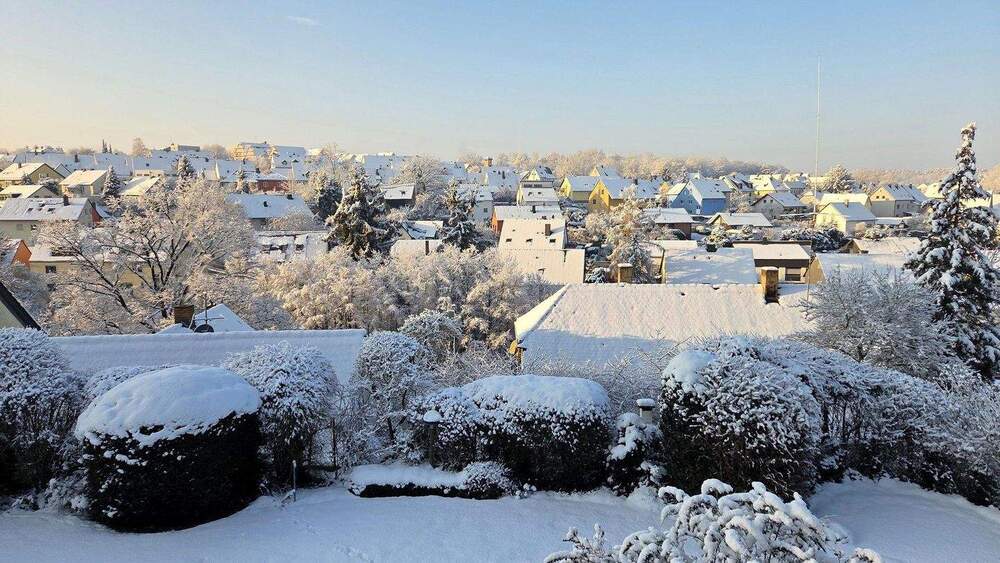 Einfamilienhaus Roßtal - 6 Zimmer, 162 m&sup2;, 849.000&euro; | Angebot:25711087