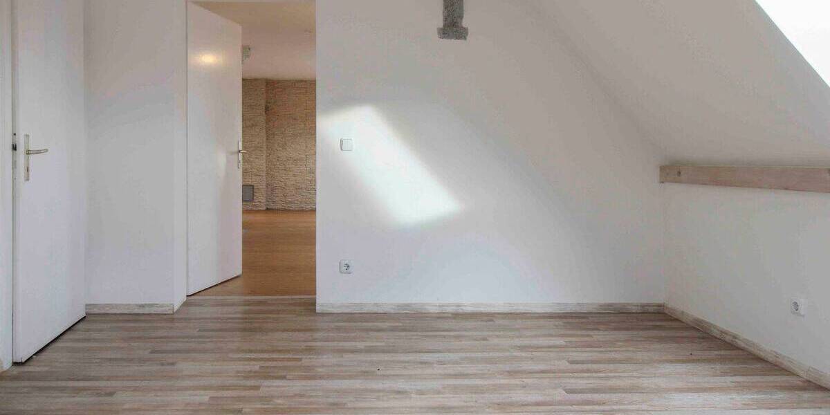 Mehrfamilienhaus, Wohnhaus Fürth Unterfarrnbach - 7 Zimmer, 528.000&euro; | Angebot:25928991