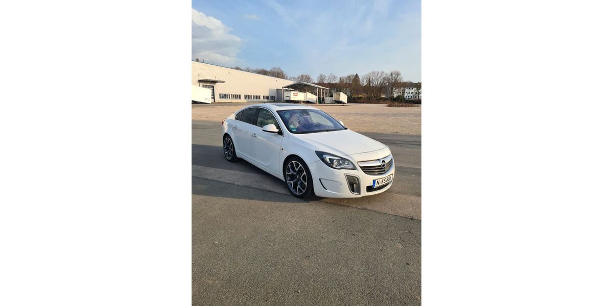 Opel Insignia 173.000 km 11.500 &euro; Nürnberg 90441