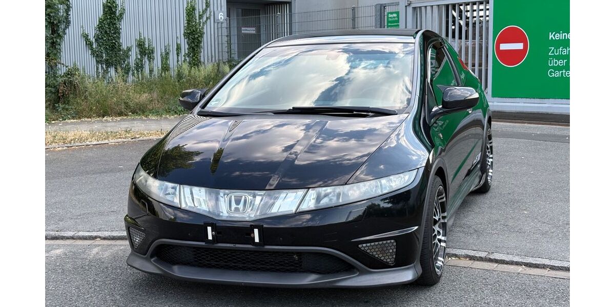 Honda Civic 144.000 km 5.990 &euro; Fürth 90763