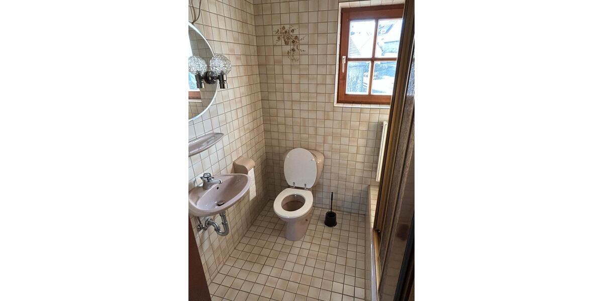 Einfamilienhaus Lauf an der Pegnitz - 7 Zimmer, 170 m&sup2;, 430.000&euro; | Angebot:25408089