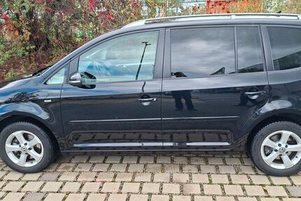 VW Touran 146.240 km 8.800 &euro; Erlangen 91056