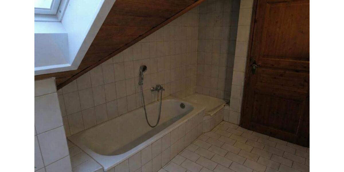 Einfamilienhaus Röttenbach - 8 Zimmer, 200 m&sup2;, 639.000&euro; | Angebot:25829906