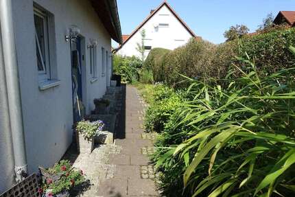 Haus Bubenreuth - 7 Zimmer, 160 m&sup2;, 2.400&euro; | Angebot:26002779