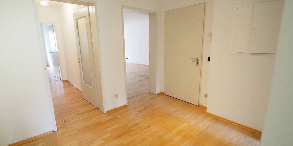 Etagenwohnung Nürnberg Maxfeld - 3 Zimmer, 93 m&sup2;, 1.220&euro; | Angebot:26674881