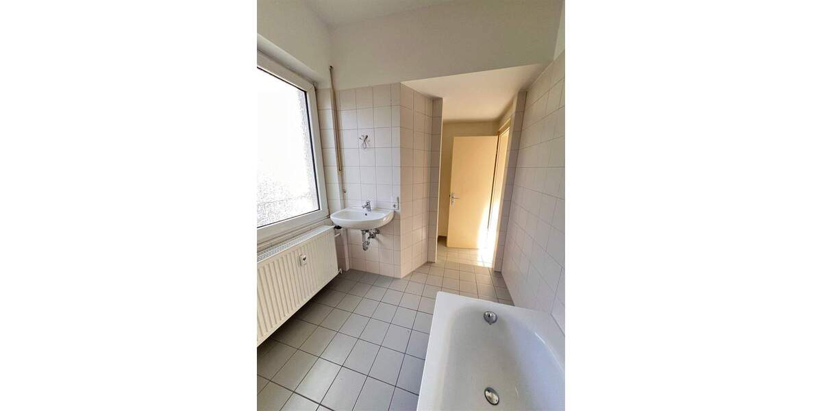 Etagenwohnung Nürnberg Gleißhammer - 3 Zimmer, 100 m&sup2;, 1.200&euro; | Angebot:25661487