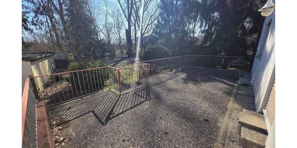 Terrassenwohnung Fürth Weststadt - 4 Zimmer, 125 m&sup2;, 1.200&euro; | Angebot:25779104