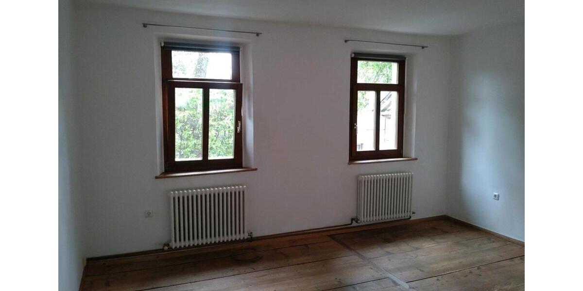 Etagenwohnung Uttenreuth - 4 Zimmer, 100 m&sup2;, 1.410&euro; | Angebot:25173882