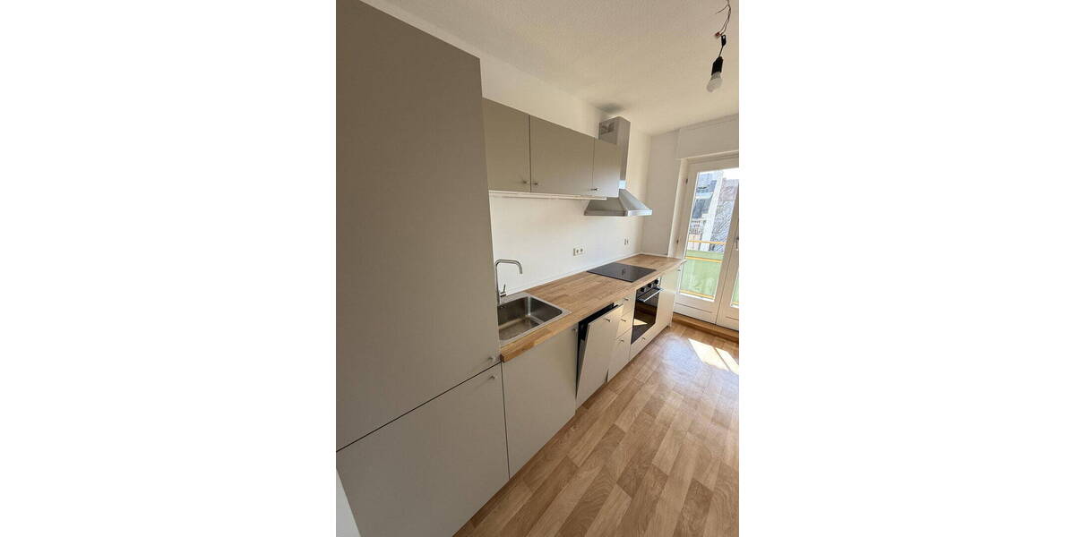 Etagenwohnung Nürnberg St Johannis - 4 Zimmer, 120 m&sup2;, 1.670&euro; | Angebot:26016208