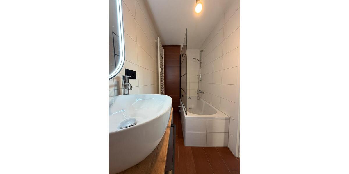 Dachgeschoßwohnung Windsbach - 2 Zimmer, 61 m&sup2;, 850&euro; | Angebot:25947998