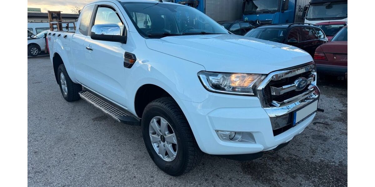 Ford Ranger 153.000 km 13.900 &euro; Nürnberg 90441