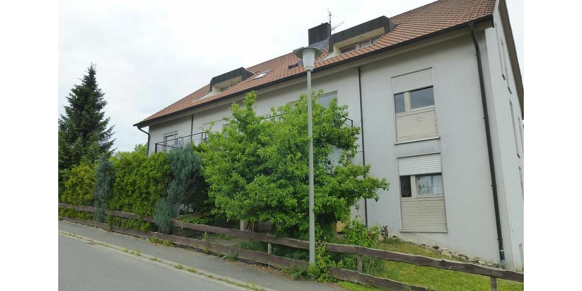 Dachgeschoßwohnung Gräfenberg - 2 Zimmer, 67 m&sup2;, 600&euro; | Angebot:25274778