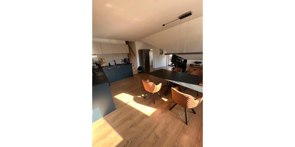 Maisonettenwohnung Neustadt an der Aisch - 4.5 Zimmer, 90 m&sup2;, 950&euro; | Angebot:25390342