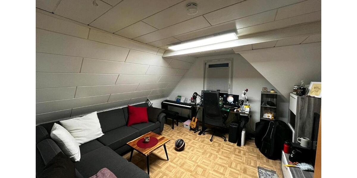 Dachgeschoßwohnung Forchheim - 2 Zimmer, 60 m&sup2;, 750&euro; | Angebot:25148450