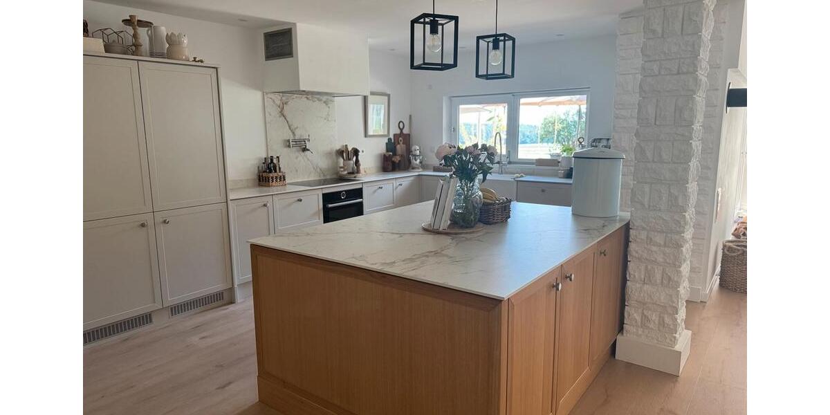 Terrassenwohnung Schwabach - 4 Zimmer, 190 m&sup2;, 1.900&euro; | Angebot:25794968