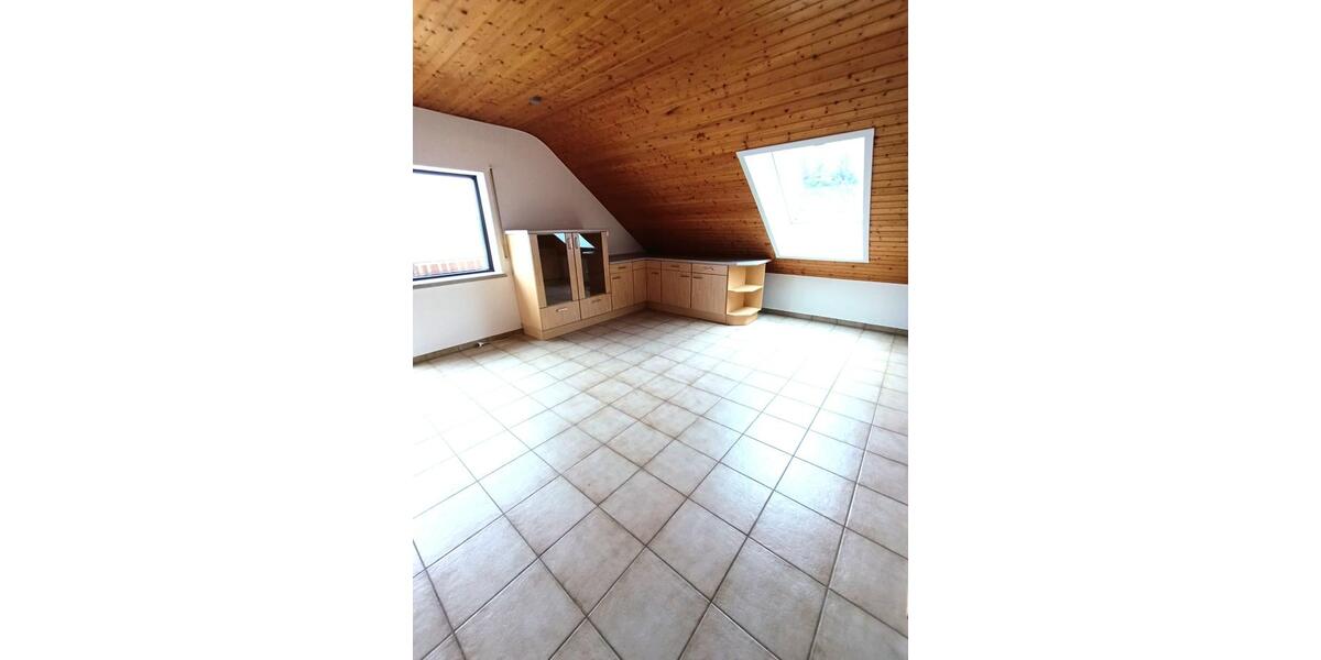 Etagenwohnung Igensdorf - 5 Zimmer, 135 m&sup2;, 1.190&euro; | Angebot:26612657