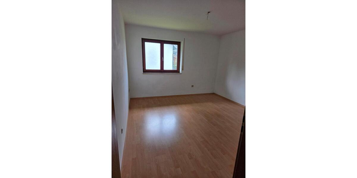 Erdgeschoßwohnung Erlangen Alterlangen - 4 Zimmer, 130 m&sup2;, 1.650&euro; | Angebot:26277316
