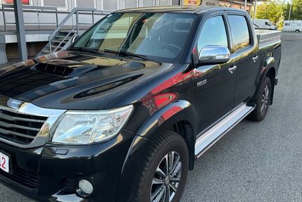 Toyota Hilux 280.000 km 14.999 &euro; Nürnberg 90439