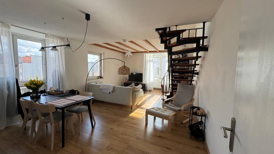 Maisonettenwohnung Nürnberg Gibitzenhof - 2.5 Zimmer, 94 m&sup2;, 1.250&euro; | Angebot:25922008