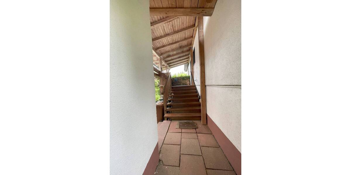 Etagenwohnung Kalchreuth Röckenhof - 4 Zimmer, 105 m&sup2;, 1.110&euro; | Angebot:25997339